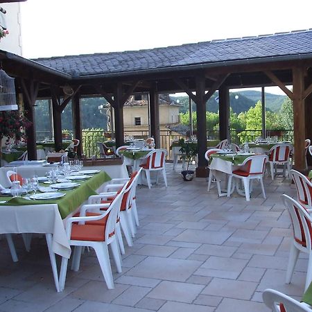 L'Oustal Del Barry Hotell Najac Exteriör bild