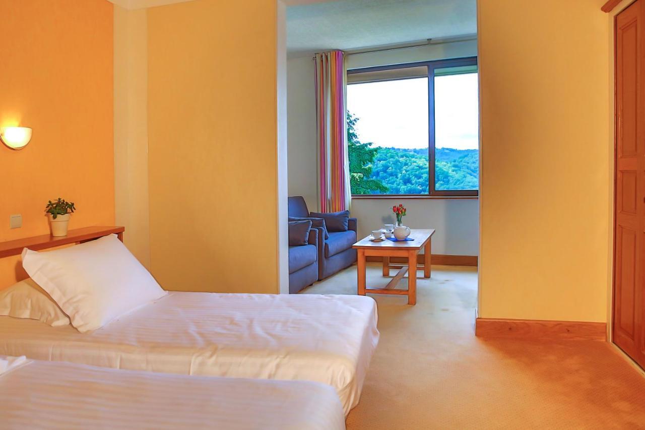 L'Oustal Del Barry Hotell Najac Exteriör bild