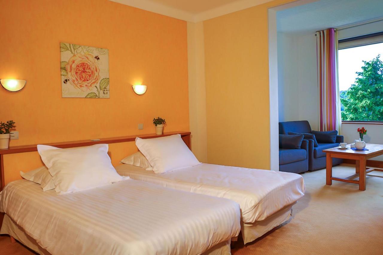 L'Oustal Del Barry Hotell Najac Exteriör bild